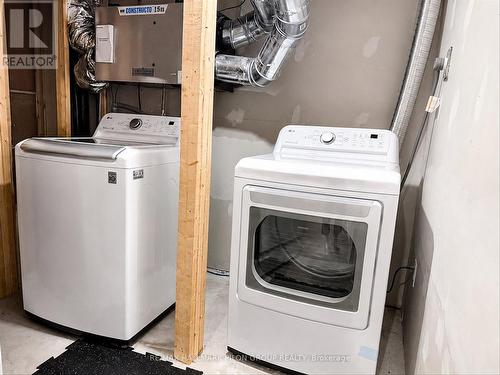 Basement Laundry Room - 559 Mutual Street, Ottawa, ON 