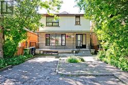 247 PARKVIEW AVENUE  Toronto, ON M2N 3Z2