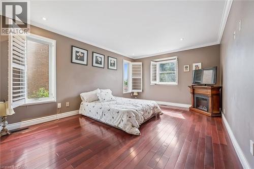 21 Tinatawa Court, Kitchener, ON 