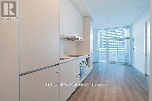621 - 28 Interchange Way, Vaughan, ON 