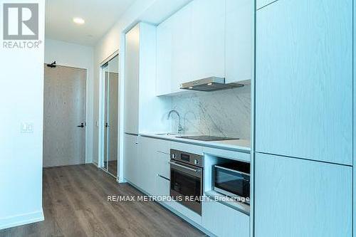 621 - 28 Interchange Way, Vaughan, ON 