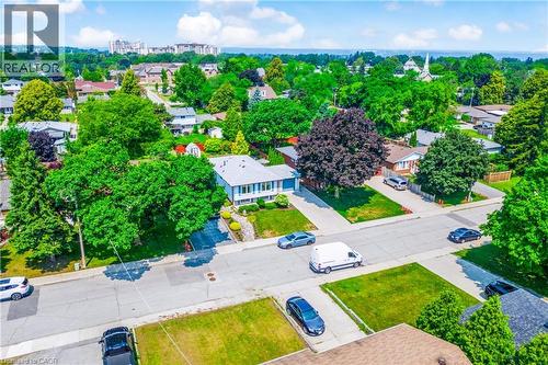 146 Clifton Downs Road, Hamilton, ON 