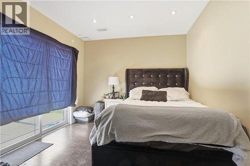 15 Hemlock Way, Grimsby, ON 