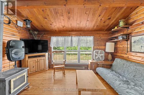 1042 Goadsby Trail, Minden Hills (Snowdon), ON 