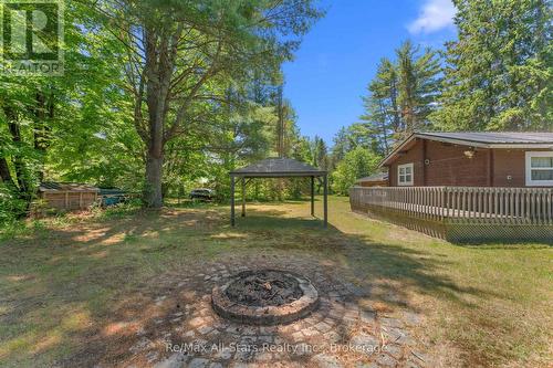 1042 Goadsby Trail, Minden Hills (Snowdon), ON 
