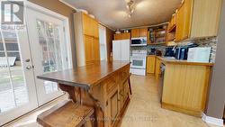 Bright Spacious Kitchen - 
