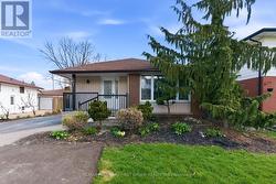LOWER - 711 CENTRAL PARK BOULEVARD N Oshawa, ON L1G 6A8