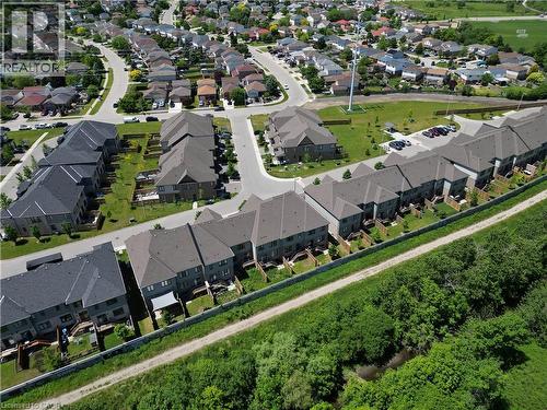 166 Deerpath Drive Unit# 32, Guelph, ON 