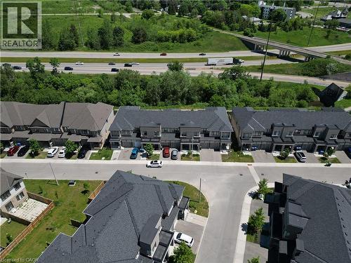 166 Deerpath Drive Unit# 32, Guelph, ON 