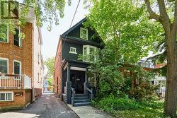 837 GLADSTONE AVENUE Toronto, ON M6H 3J7