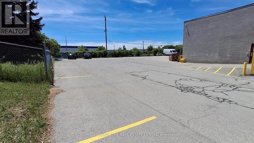 1070 Heritage Road, Burlington, ON 