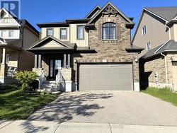 541 SUNDEW DRIVE  Kitchener, ON N2V 0B8