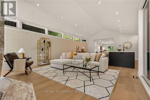 274 Mountain Brow Boulevard, Hamilton, ON 