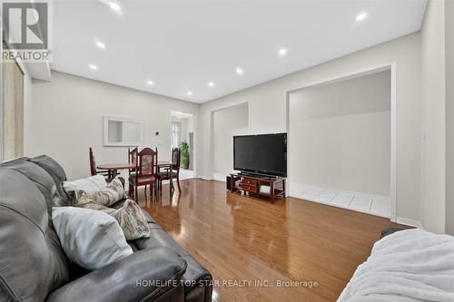 27 Lahore Crescent, Markham, ON 