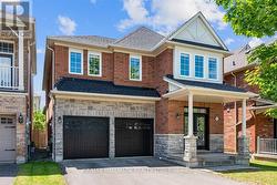 23 CLAMERTEN ROAD  Whitchurch-Stouffville, ON L4A 0E8