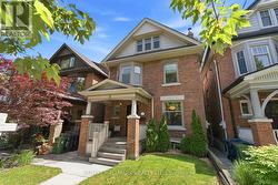 217 HUMBERSIDE AVENUE  Toronto, ON M6P 1K9