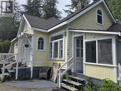 387 BOWRON AVENUE Quesnel, BC V2J 2H3