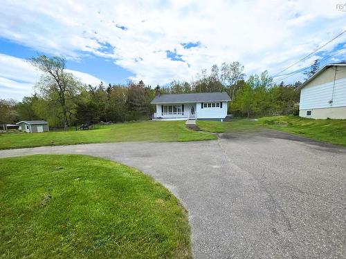 61 Braemar Drive, Westmount, NS 