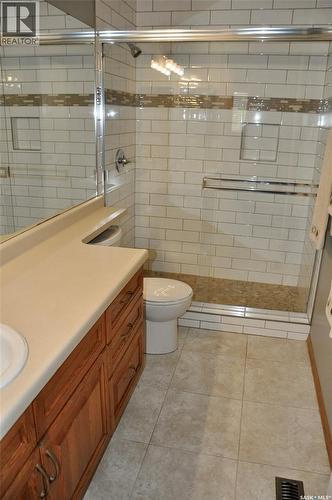 207 215 Berini Drive, Saskatoon, SK 