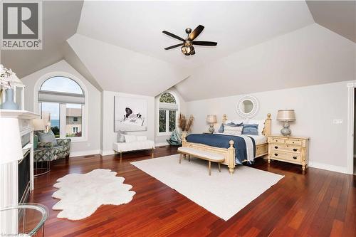 8 Cheval Drive, Grimsby, ON 