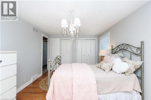 8 Cheval Drive, Grimsby, ON 