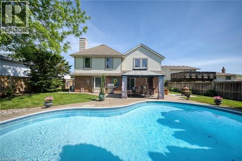8 Cheval Drive, Grimsby, ON 