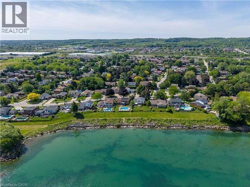 8 Cheval Drive, Grimsby, ON 