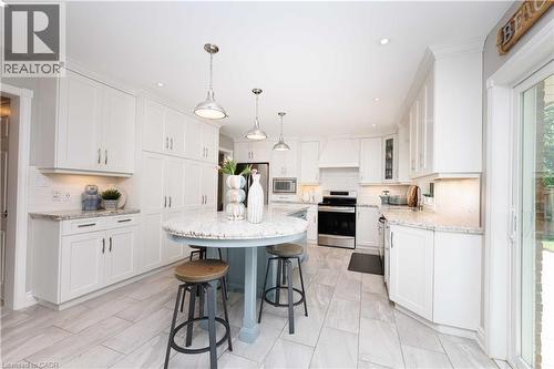 8 Cheval Drive, Grimsby, ON 