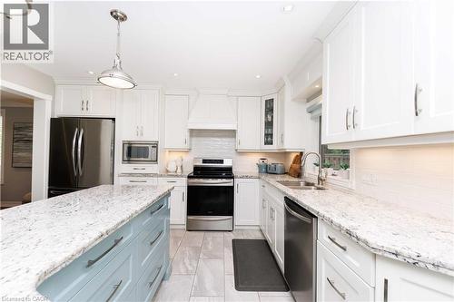 8 Cheval Drive, Grimsby, ON 