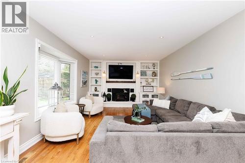 8 Cheval Drive, Grimsby, ON 
