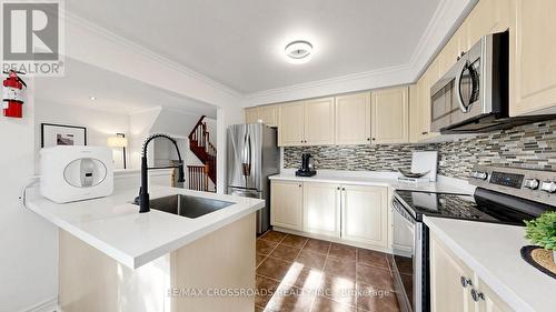 264 Coachwhip Trail, Newmarket, ON 