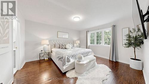 264 Coachwhip Trail, Newmarket, ON 