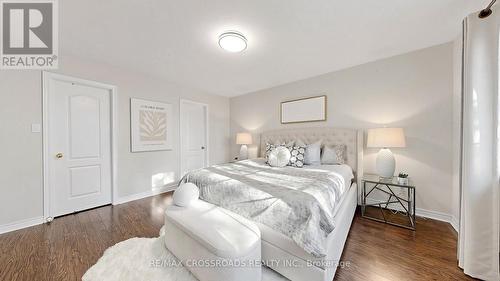 264 Coachwhip Trail, Newmarket, ON 