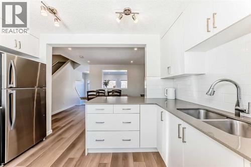 272 Cranbrook Square Se, Calgary, AB 