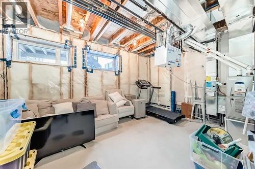 272 Cranbrook Square Se, Calgary, AB 
