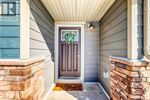 272 Cranbrook Square Se, Calgary, AB 