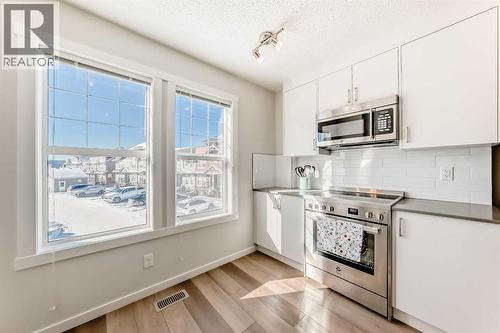 272 Cranbrook Square Se, Calgary, AB 