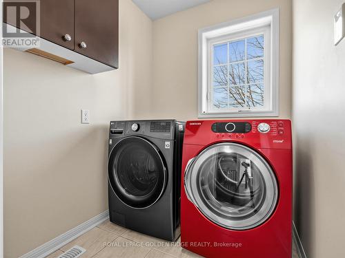 78 Bulmer Crescent, Newmarket, ON 