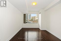 Primary Bedroom - 