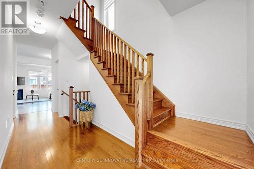 28 Conarty Crescent, Whitby, ON 