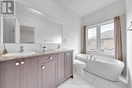28 Conarty Crescent, Whitby, ON 