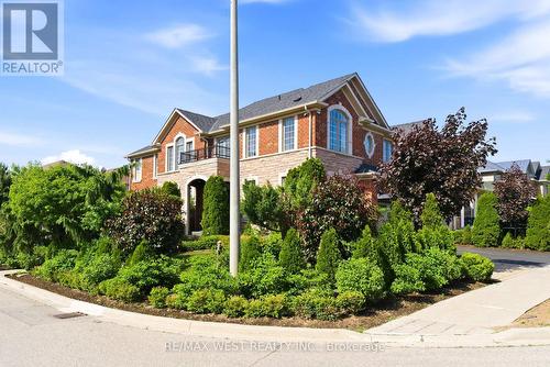 127 Ozner Crescent, Vaughan, ON 