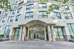 216 - 7 LORRAINE DRIVE Toronto, ON M2N 7H2