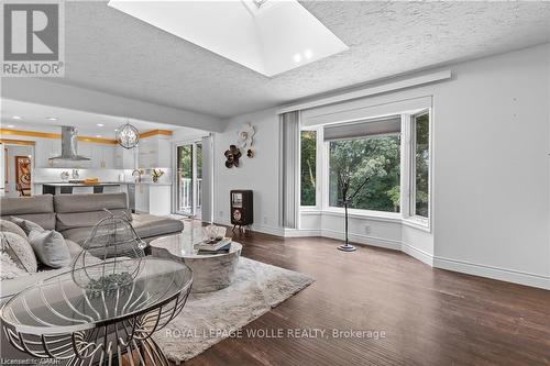 355 Edgehill Drive, Kitchener, ON 