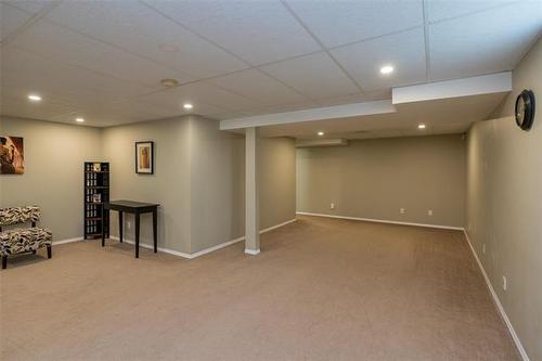 274 Barnes St, Winnipeg, MB 