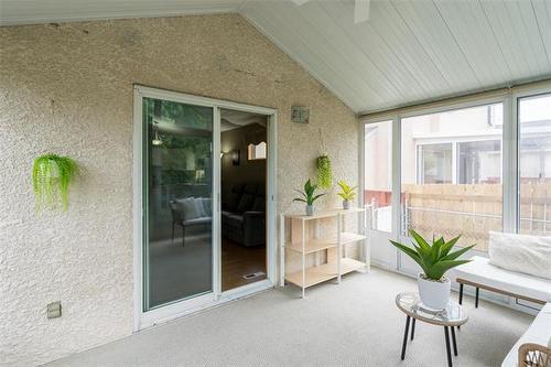 274 Barnes St, Winnipeg, MB 