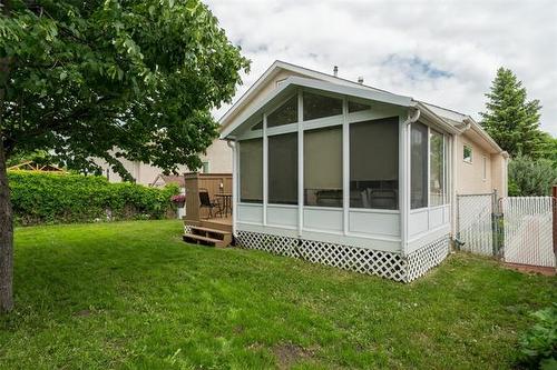 274 Barnes St, Winnipeg, MB 