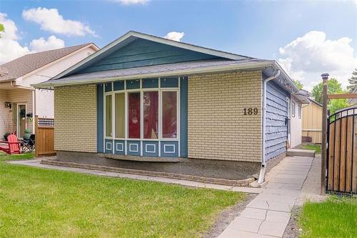 189 Beckinsale BAY  Winnipeg, MB R2N 1Z6