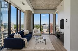 1305 - 185 ROEHAMPTON AVENUE Toronto, ON M4P 0C6