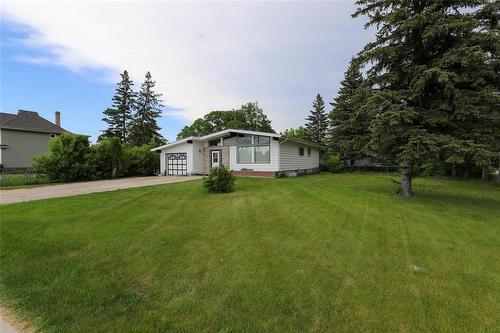 152 Main Street, Teulon, MB 